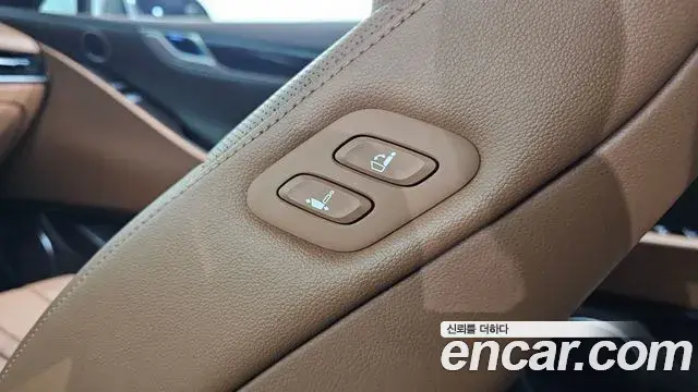 Genesis G80 2023 — ფოტო 8/33