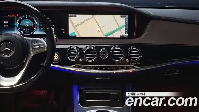 Mercedes-Benz S-Class 2018 — Photo 35/39