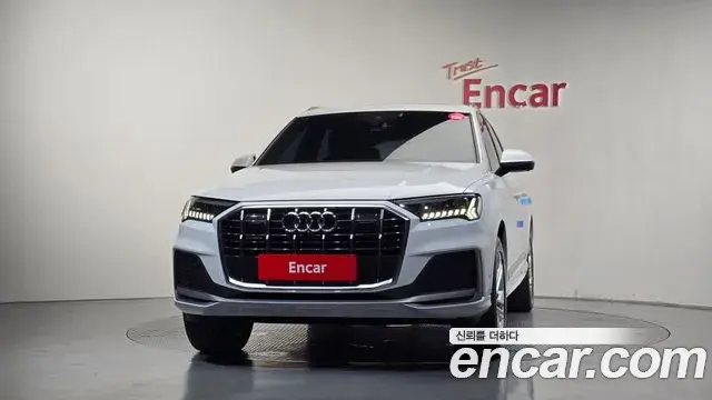 Audi Q7 2022 — ფოტო 25/33