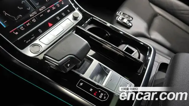 Audi Q7 2022 — ფოტო 2/33