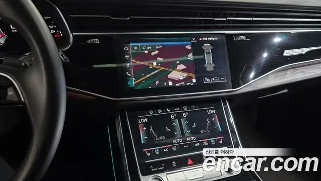 Audi Q7 2022 — ფოტო 21/33