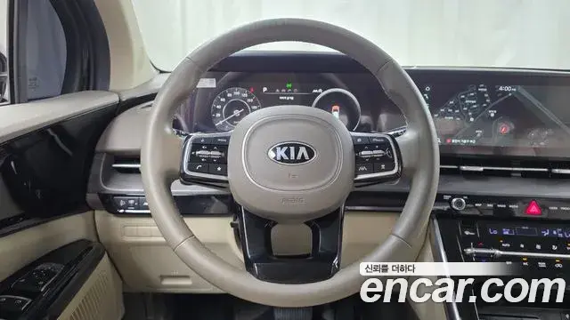 Kia Carnival 2020 — Фото 13/20