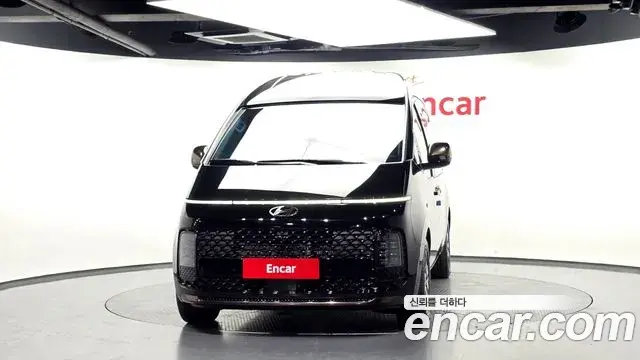 Hyundai Staria 2025 — Фото 3/20