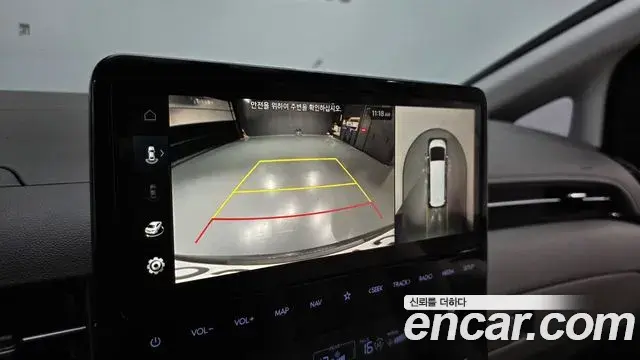Hyundai Staria 2025 — Фото 15/20