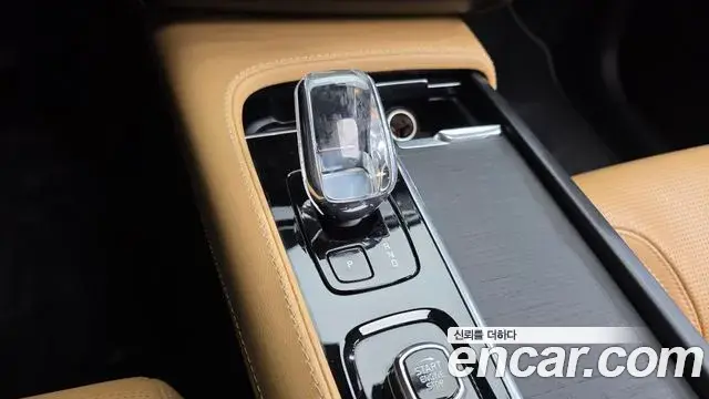 Volvo XC90 2022 — Фото 9/20