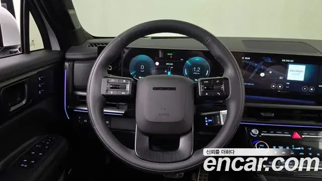 Hyundai Santa Fe 2025 — Фото 13/20