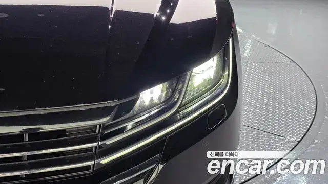 Volkswagen Arteon 2019 — ფოტო 26/36