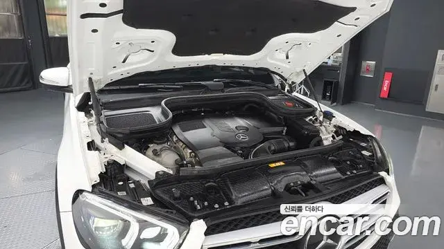 Mercedes-Benz GLE-Class 2023 — Фото 6/20