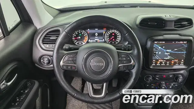 Jeep Renegade 2021 — Photo 18/20
