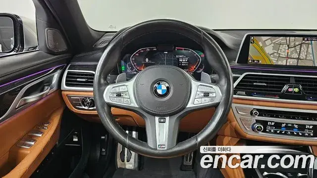 BMW 7 Series 2019 — Фото 13/20