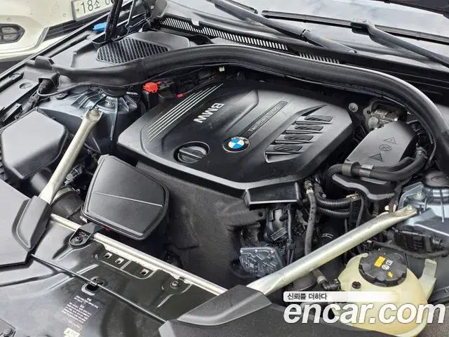 BMW 5 Series 2018 — Фото 16/20
