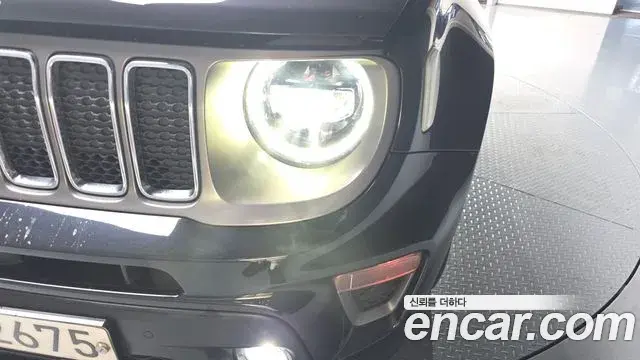 Jeep Renegade 2020 — Şəkil 8/38