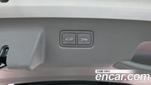 Hyundai Staria 2024 — Фото 17/20