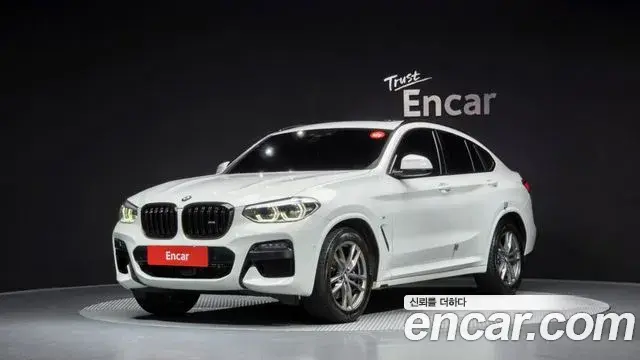 BMW X4 2020 — Фото 1/20