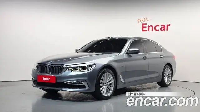 BMW 5 Series 2018 — Фото 1/20