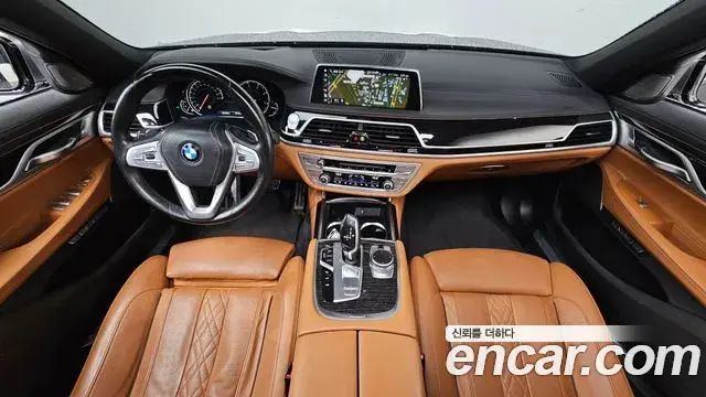 BMW 7 Series 2018 — Фото 7/20