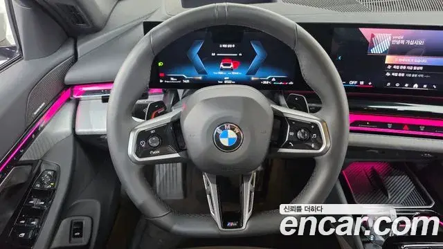 BMW 5 Series 2025 — Фото 14/20