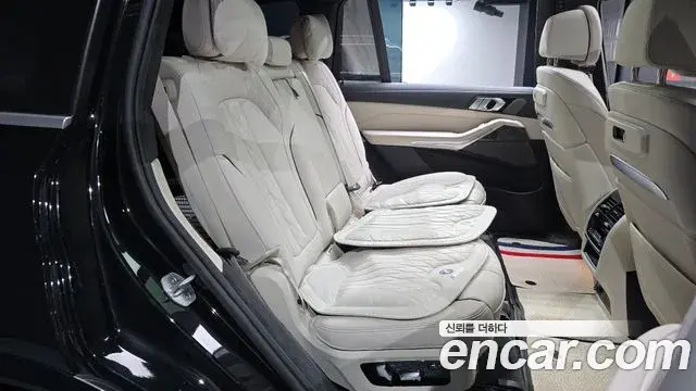 BMW X7 2025 — Фото 11/20