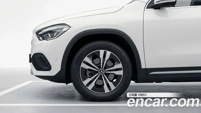 Mercedes-Benz GLA-Class 2021 — Фото 4/12