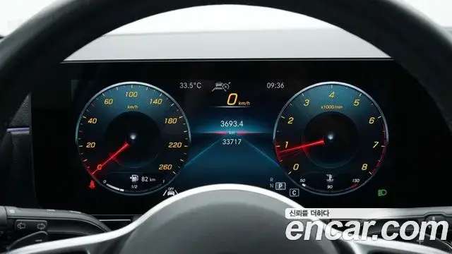 Mercedes-Benz GLA-Class 2021 — Фото 6/12