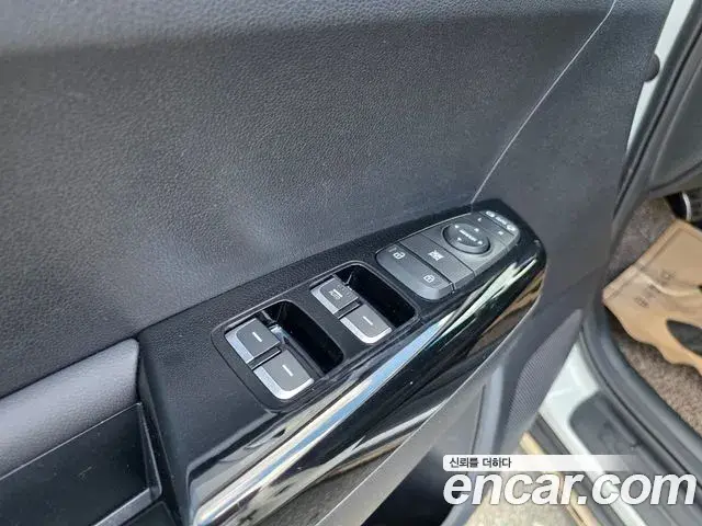 Kia Sportage The Bold 2019 — Фото 17/20