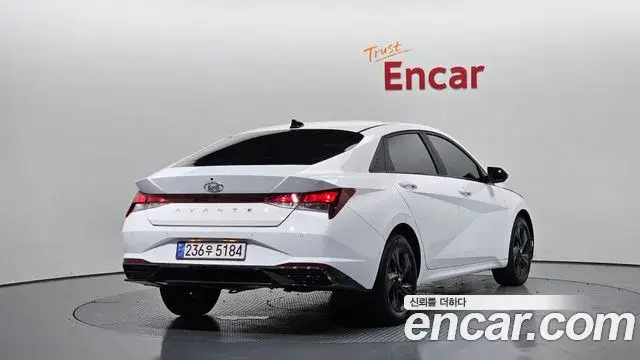 Hyundai Avante 2022 — Фото 2/20