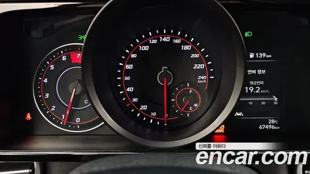 Hyundai Avante 2022 — Фото 8/20