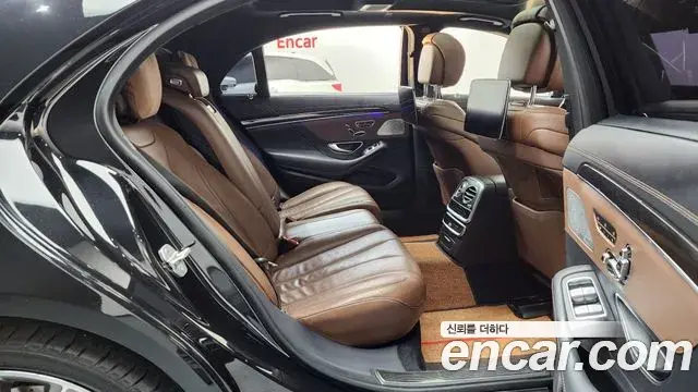 Mercedes-Benz S-Class 2018 — Фото 11/20