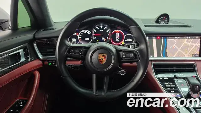 Porsche Panamera 2021 — Фото 12/20