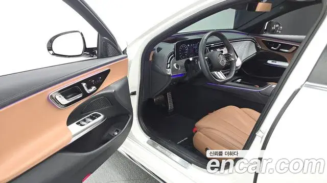 Mercedes-Benz E-Class 2025 — Фото 10/20