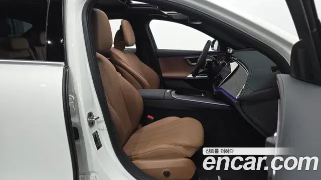 Mercedes-Benz E-Class 2025 — Фото 11/20