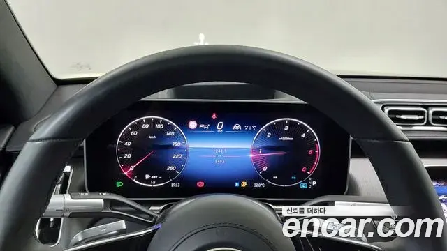 Mercedes-Benz S-Class 2025 — Фото 6/18