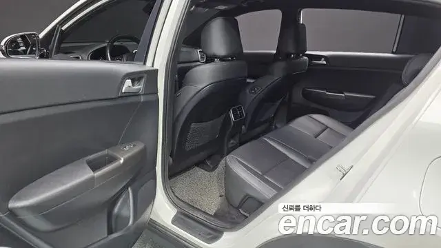 Kia Sportage The Bold 2021 — Фото 12/20