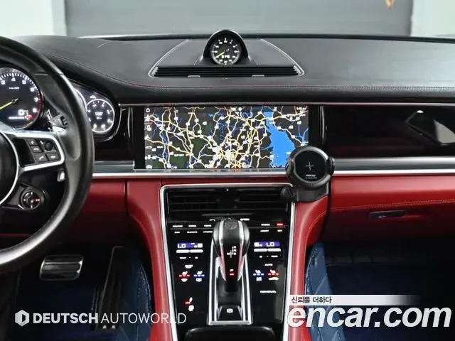 Porsche Panamera 2020 — Фото 13/20