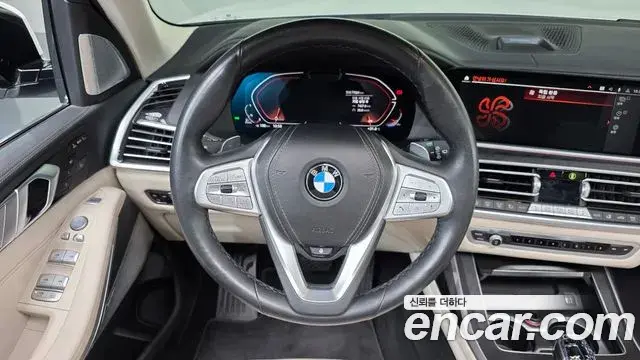 BMW X7 2022 — Фото 13/20