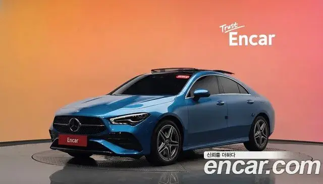 Mercedes-Benz CLA-Class 2024 — Фото 1/20