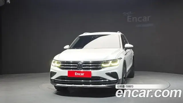Volkswagen Tiguan 2021 — Şəkil 21/34