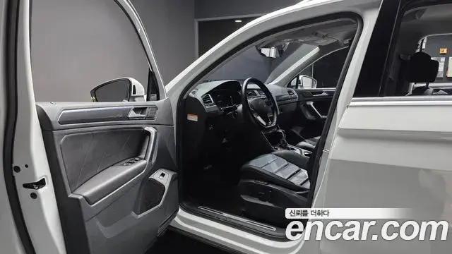 Volkswagen Tiguan 2021 — Şəkil 7/34
