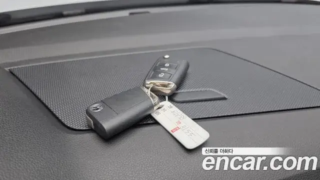 Volkswagen Tiguan 2021 — Şəkil 19/34