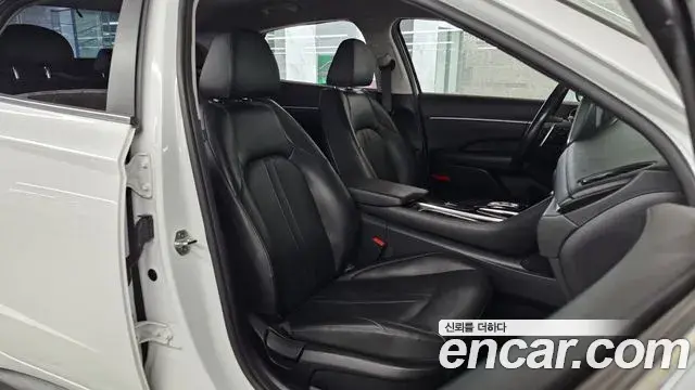 Hyundai Sonata 2020 — Фото 10/20