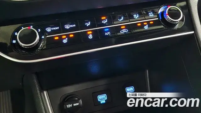 Hyundai Sonata 2020 — Фото 15/20