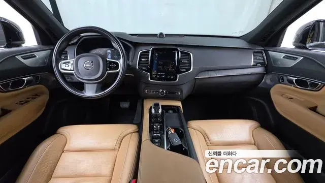 Volvo XC90 2021 — Фото 10/20