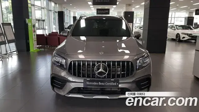Mercedes-Benz GLB-Class 2023 — Фото 2/18