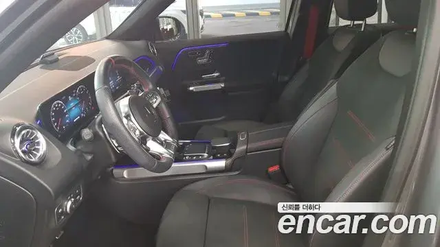 Mercedes-Benz GLB-Class 2023 — Фото 14/18