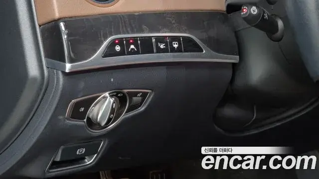 Mercedes-Benz S-Class 2018 — Фото 19/20