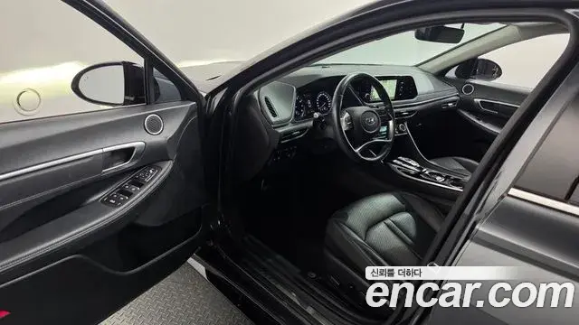 Hyundai Sonata 2022 — Фото 9/20