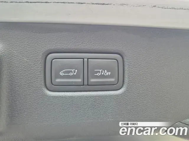 Hyundai Staria 2025 — Фото 10/20