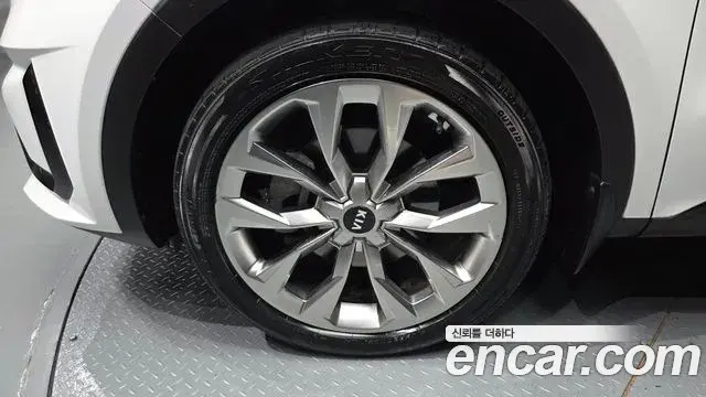 Kia Sorento 2020 — Фото 5/20
