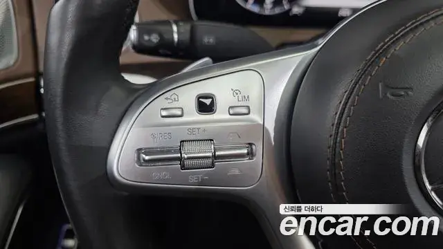 Mercedes-Benz S-Class 2019 — Фото 17/20