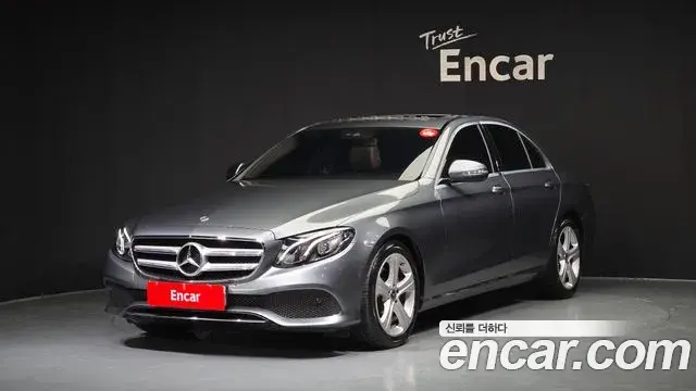 Mercedes-Benz E-Class 2018 — Фото 1/20